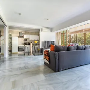 https://apt-playa-marbella-lv.1costadelsol.com