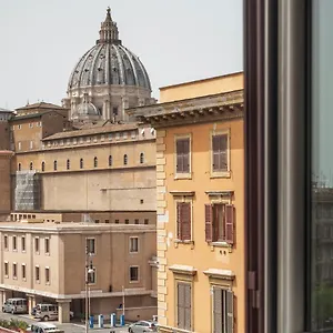 Vista Su San Pietro - La Venere Su Rome